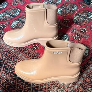 Melissa Women's Beige size 10 Rain Boots